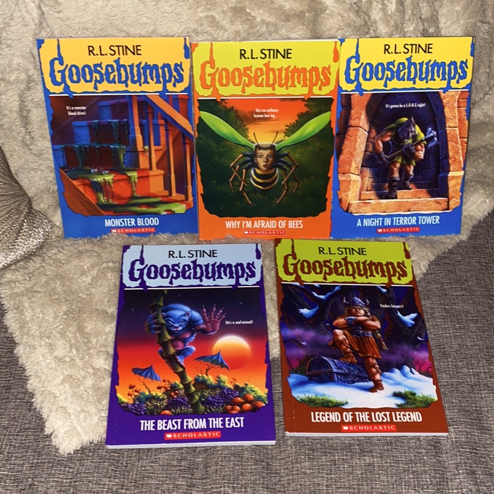 Goosebumps Tin With 5 Books - Picture 2 of 8